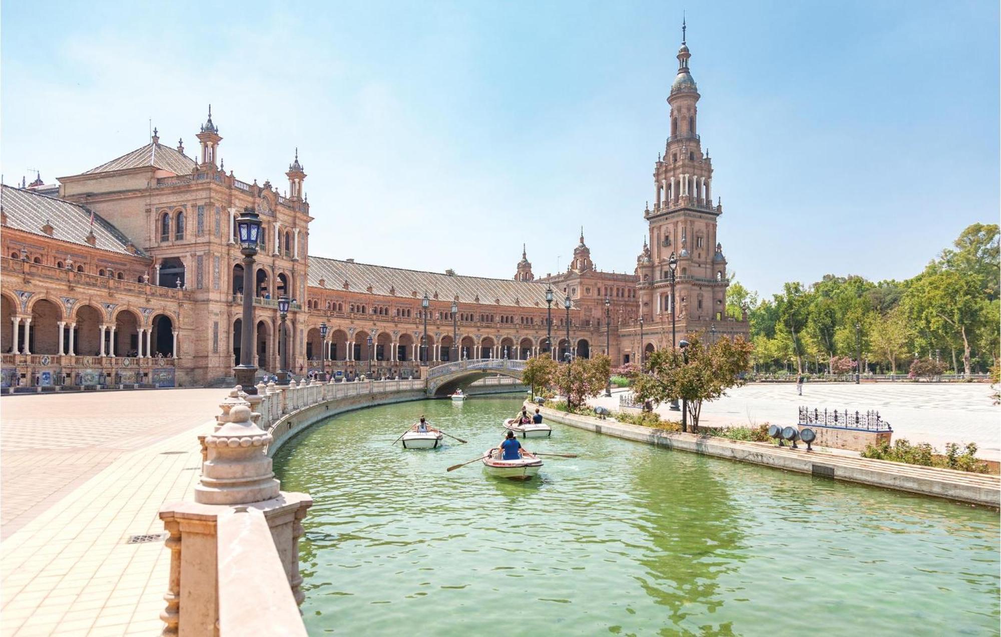 Cozy Apartment In Sevilla With Kitchen エクステリア 写真